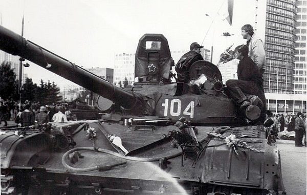 Russia coup 1991 tank